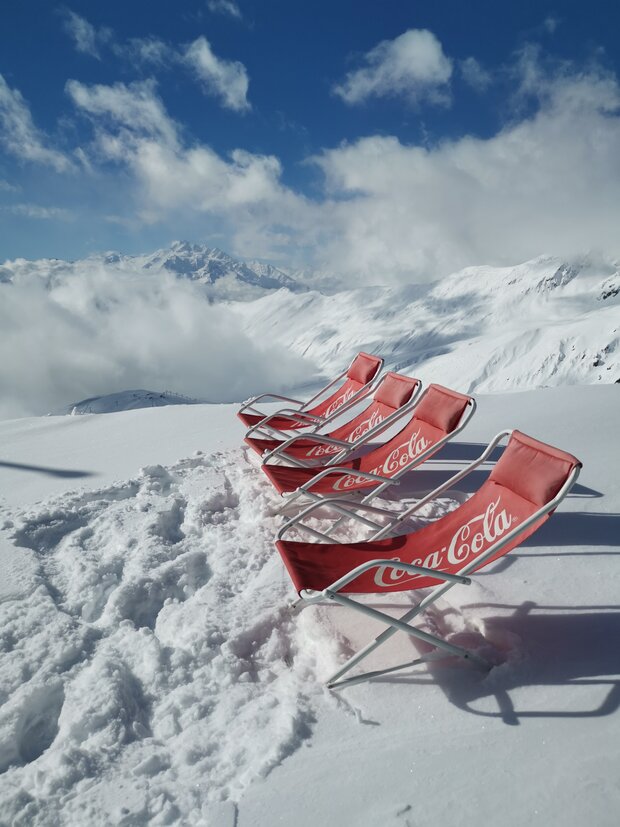 Saisonjob Bar auf der Skipste in Belalp