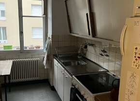 2.5 Wohnung in Enge für 1 Monat (Jan-Feb 2025)