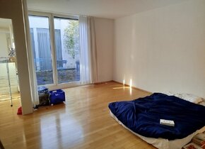 Grosses Zimmer in WG Haus mit Garten