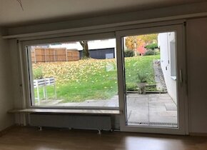 Ruhige Wohnung mit Gartensitzplatz im Grünen und Garage...