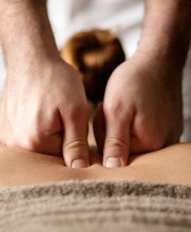 Therapeutische-Massage Bern
Schwangerschaftsmassage