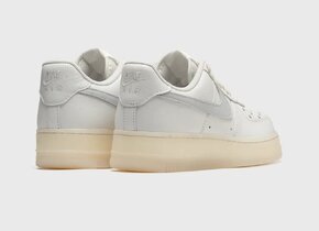 Legendärer NIKEWMNS AIR FORCE 1 '07 'STARRY...