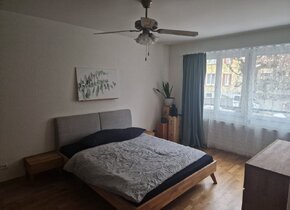 Charmante 2.5 Zimmerwohnung mit Garten