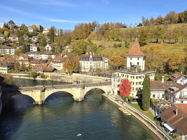 Zur Untermiete: 3.5-Zimmerwohnung in der Felsenburg mit einer der schönsten Terrassen von Bern