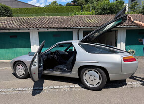 VERKAUFE ‚schönen Oldtimer an Liebhaber‘ Porsche 928...