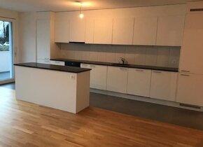 Appartement moderne de 3,5 pièces à Boudry avec vue...