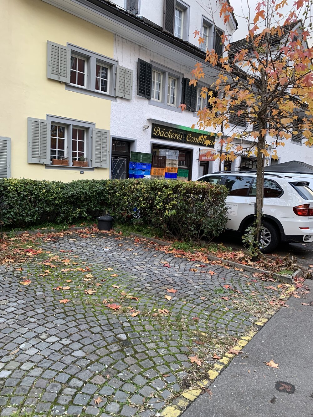 Parkplatz Nähe Schmiede Wiedikon