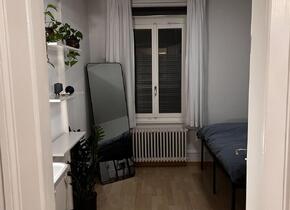 Charmante, helle 4-Zimmer Altbauwohnung in ruhiger und...