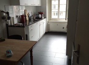 WG-Zimmer in schöner 4-Zimmerwohnung ab Januar 01 zu...