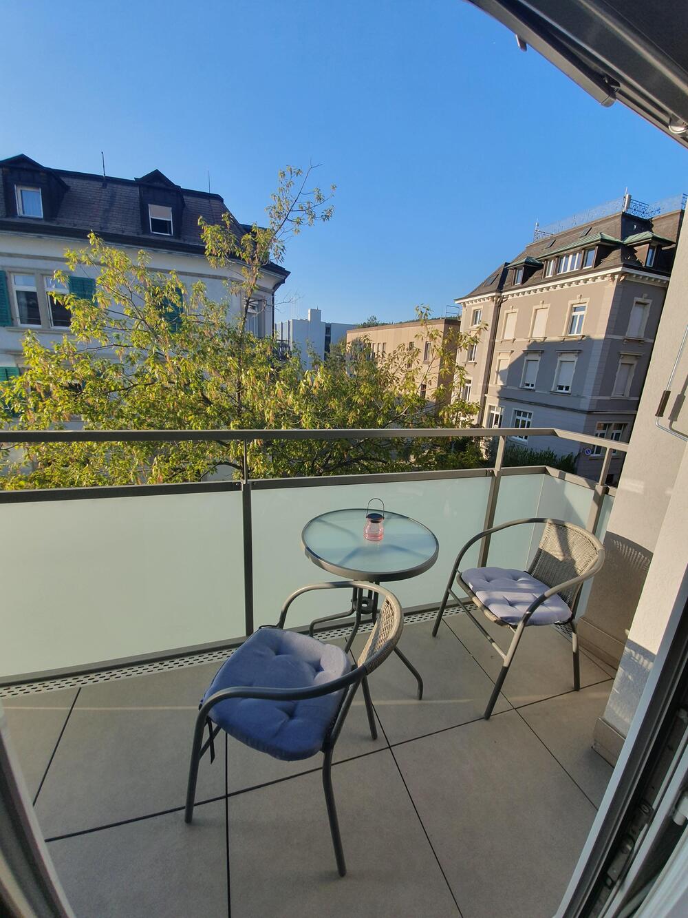 Rent a 2 ½ rooms apartment by the Zurich lake