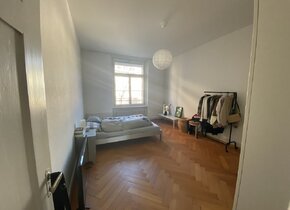 Zu vermieten: Wunderschöne 3.5 Zimmer Altbau-Wohnung...