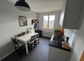 Flatmate wanted! :)