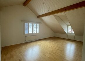 Mieter für 6-Zimmer-Wohung gesucht