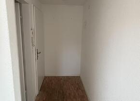 3 Zimmer- Dachwohnung im lebendigen Kreis 4 per 15.01.2025