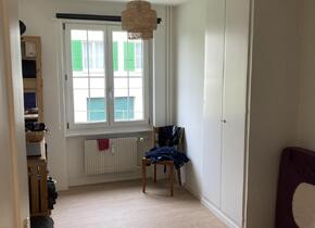 Helle familienfreundliche 4-Zimmer-Parterrewohnung in...